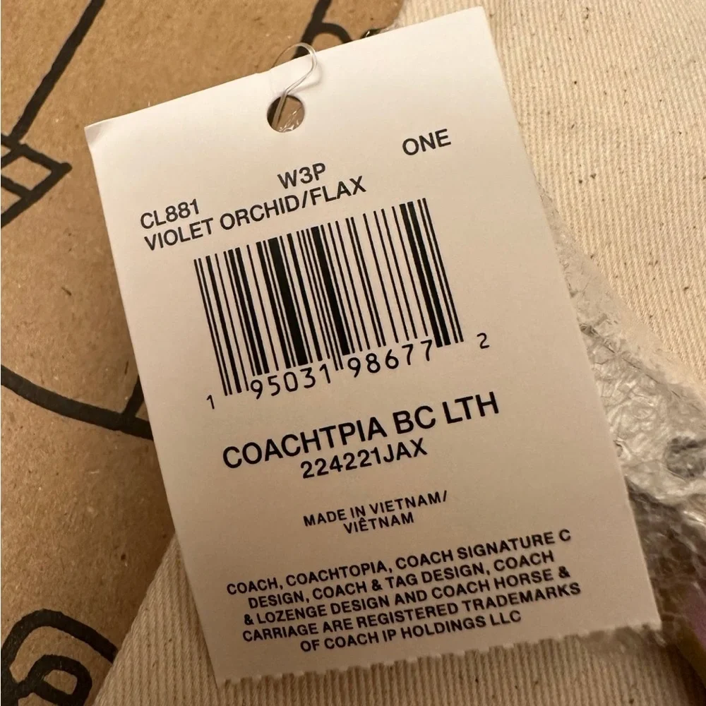❤️❤️❤️NWT Coach/coachtopia purse/Backpack keychain accessory ❤️❤️❤️ - Picture 4 of 8
